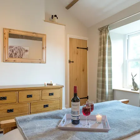 Abraham's Tatil Evi Low Eskcleth